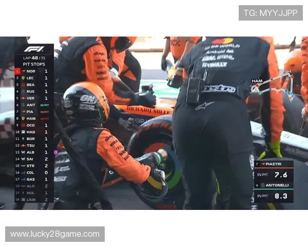 瓦伦西亚冲刺赛发车瞬间：杆位车手贝泽奇与后方车团的激烈争夺