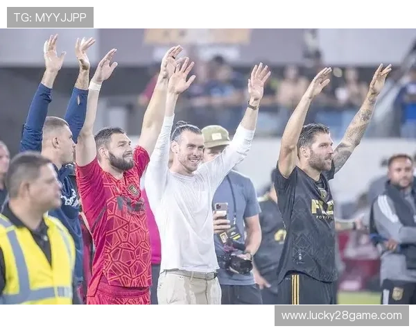 洛杉矶FC主帅史蒂夫·切伦多洛调教进攻体系成效显著